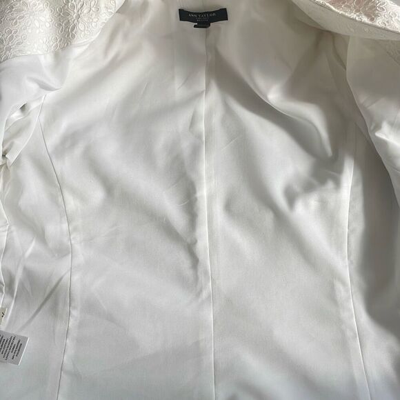 EUC Ann Taylor Petites White Jacquard Embroidered/Raised Leaf Pattern Sleek Open - Picture 11 of 12